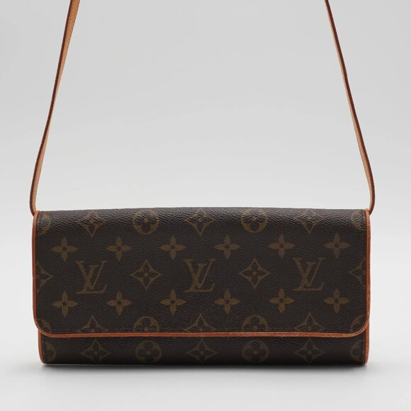Pre-Owned Louis Vuitton Pochette Twin GM Crossbody - Picture 1 of 5